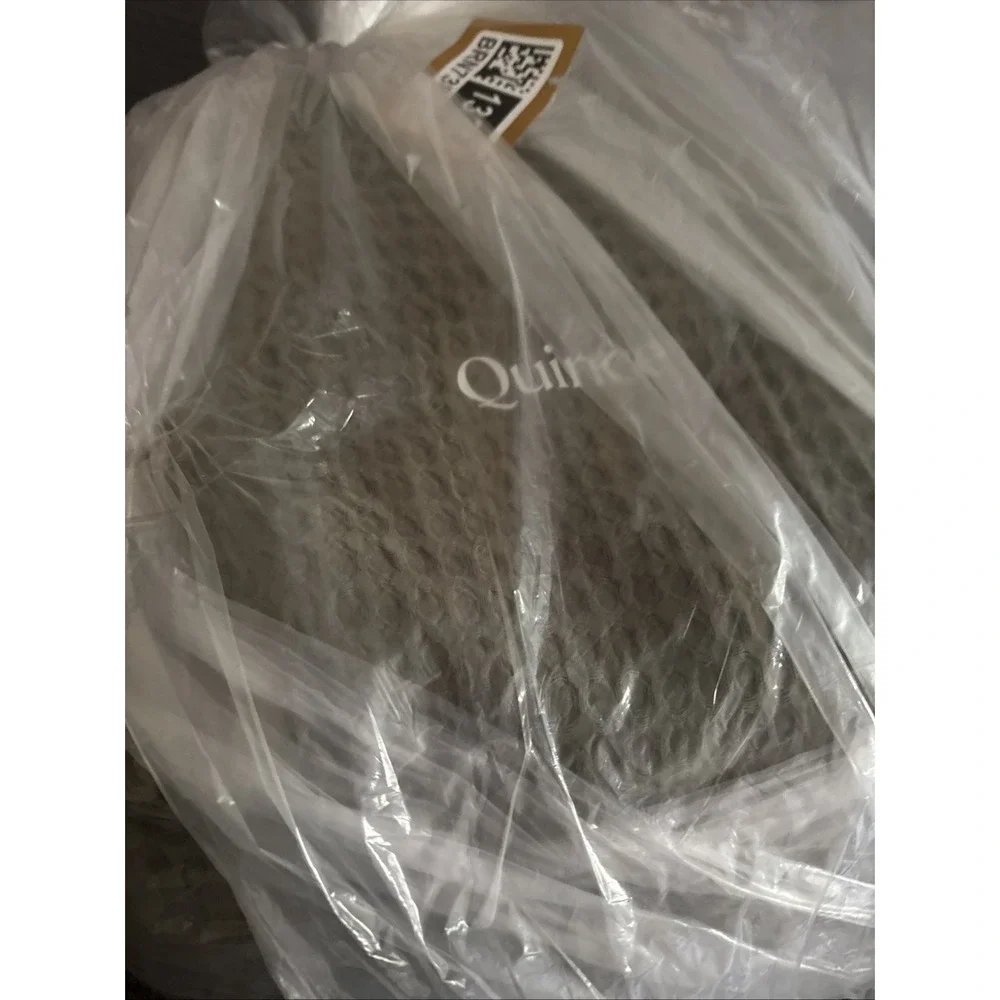NWOT Quince Organic Luxe Honeycomb Duvet Cover Set QUEEN Olive